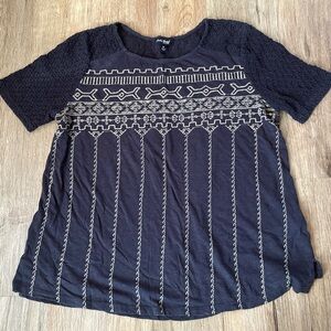 Lucky Brand BlueEmbroidered Boho Peasant Style Size M